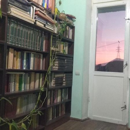Room In The Centre Yerevan Bagian luar foto