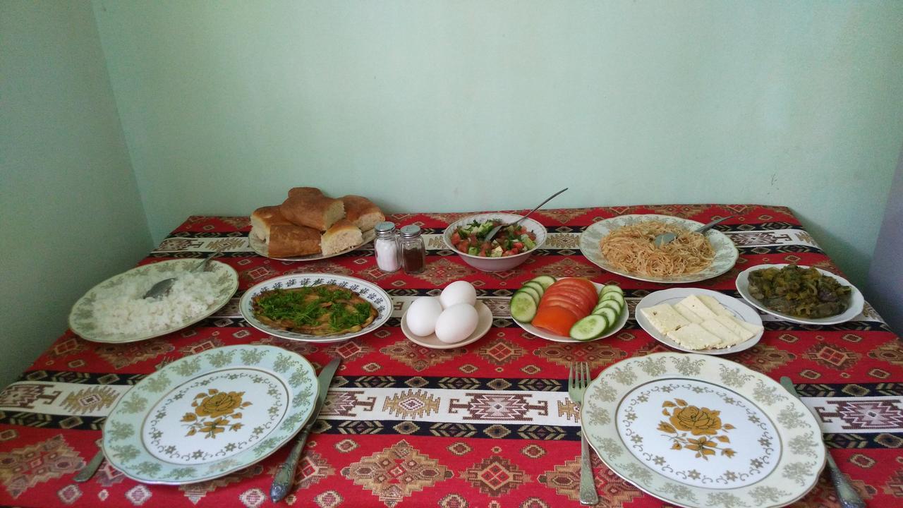 Room In The Centre Yerevan Bagian luar foto