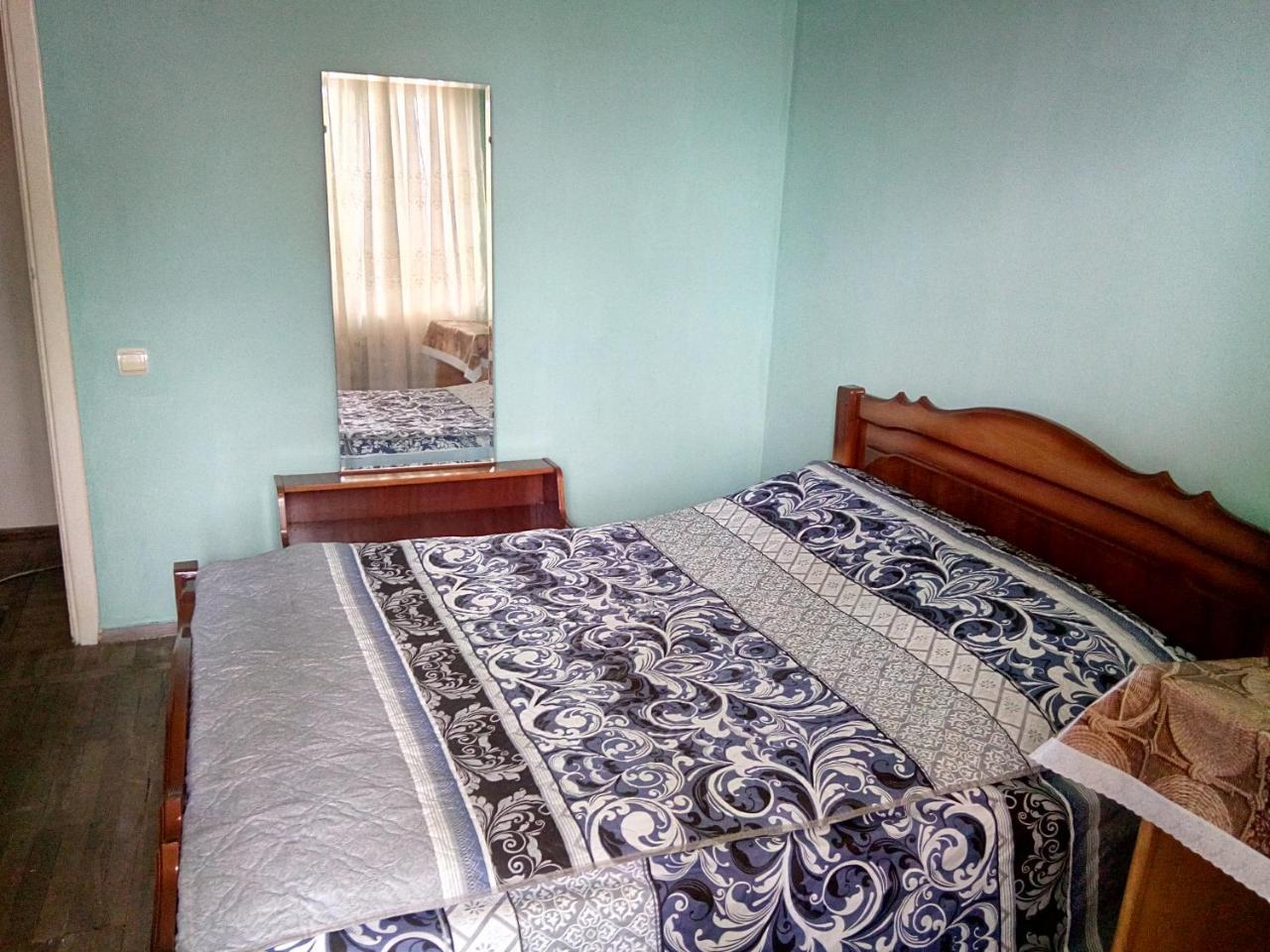 Room In The Centre Yerevan Bagian luar foto