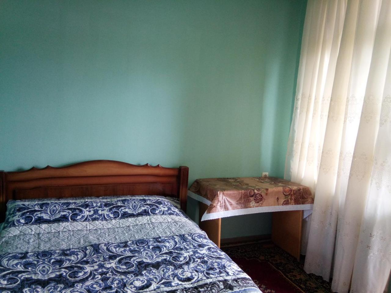 Room In The Centre Yerevan Bagian luar foto