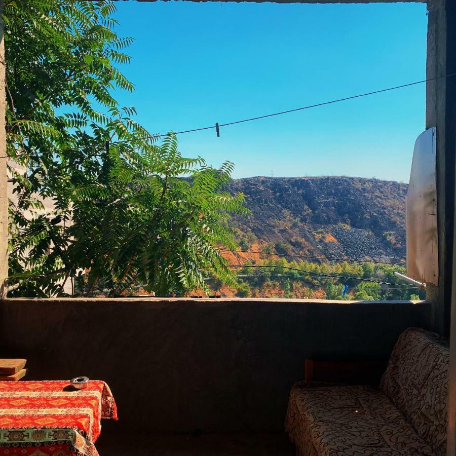 Room In The Centre Yerevan Bagian luar foto